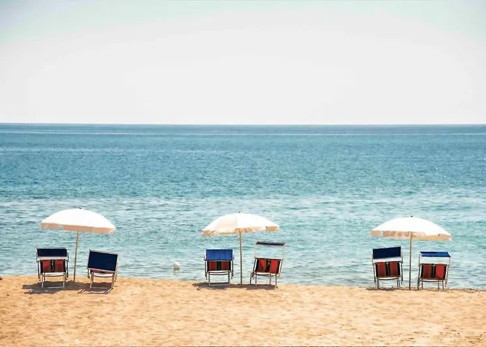 Nina's House 3 , A 300 Metri Dal Mare